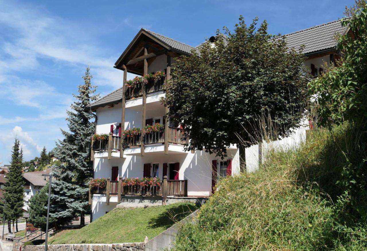 Apartments Casa Metz Santa Cristina Val Gardena Exterior photo
